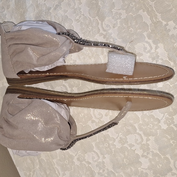 NIB Flourish Sandals Size 7 - Picture 6 of 11